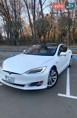Tesla Model S  2018