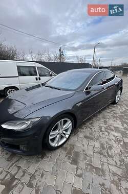 Tesla Model S  2015