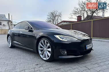 Tesla Model S  2017