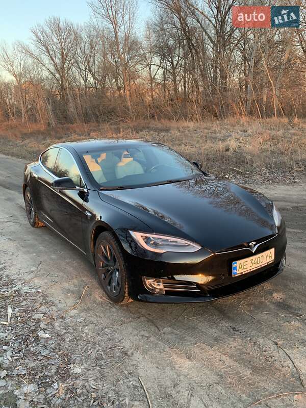 Ліфтбек Tesla Model S 2019 в Кам'янському фото 4 Ліфтбек Tesla Model S 2019 в Кам'янському