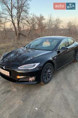 Ліфтбек Tesla Model S 2019 в Кам'янському фото Ліфтбек Tesla Model S 2019 в Кам'янському