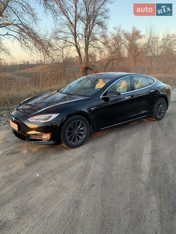 Ліфтбек Tesla Model S 2019 в Кам'янському фото 2 Ліфтбек Tesla Model S 2019 в Кам'янському