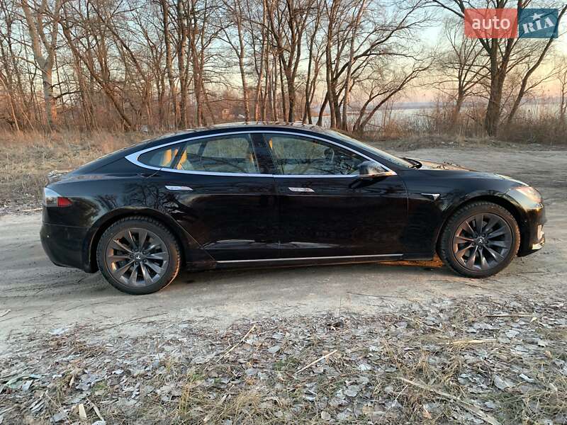 Ліфтбек Tesla Model S 2019 в Кам'янському фото 5 Ліфтбек Tesla Model S 2019 в Кам'янському