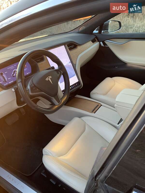 Ліфтбек Tesla Model S 2019 в Кам'янському фото 9 Ліфтбек Tesla Model S 2019 в Кам'янському