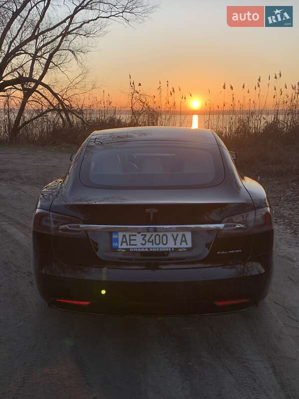 Ліфтбек Tesla Model S 2019 в Кам'янському фото 7 Ліфтбек Tesla Model S 2019 в Кам'янському