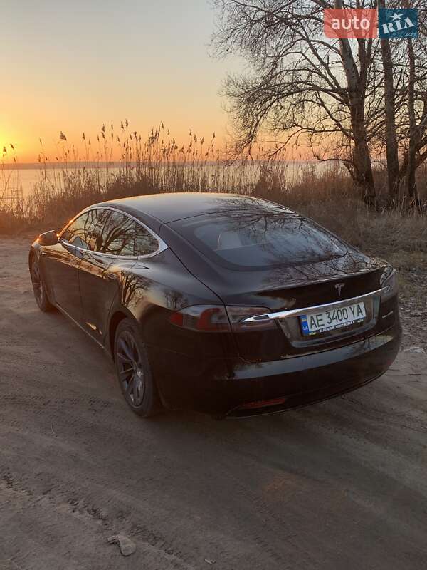 Ліфтбек Tesla Model S 2019 в Кам'янському фото 8 Ліфтбек Tesla Model S 2019 в Кам'янському