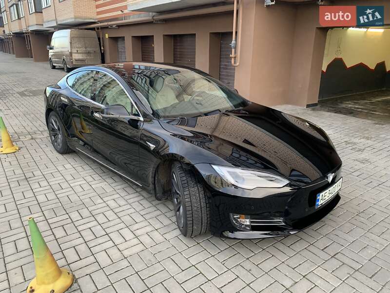 Ліфтбек Tesla Model S 2019 в Кам'янському фото 14 Ліфтбек Tesla Model S 2019 в Кам'янському