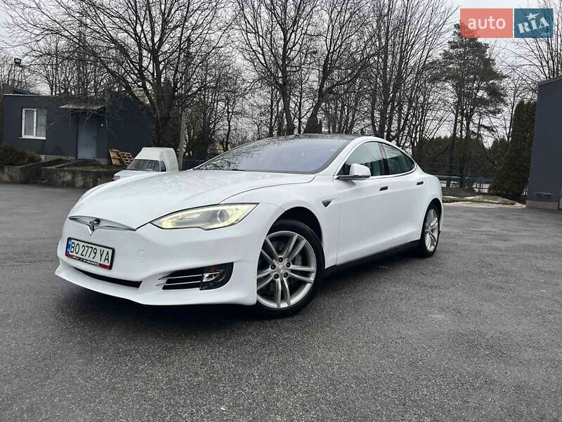 Ліфтбек Tesla Model S 2014 в Тернополі