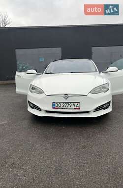 Ліфтбек Tesla Model S 2014 в Тернополі