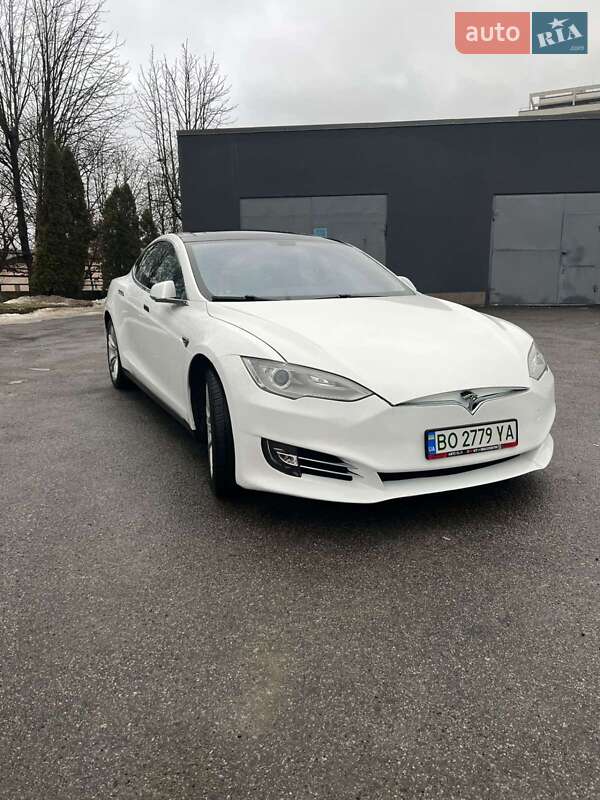 Ліфтбек Tesla Model S 2014 в Тернополі