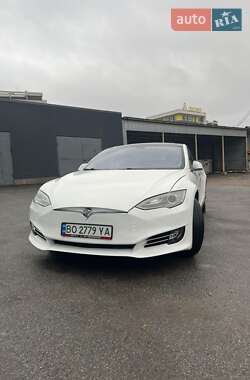 Ліфтбек Tesla Model S 2014 в Тернополі