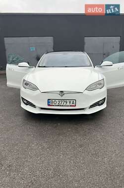 Ліфтбек Tesla Model S 2014 в Тернополі