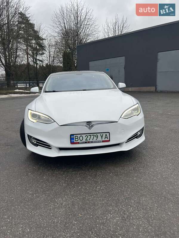 Ліфтбек Tesla Model S 2014 в Тернополі