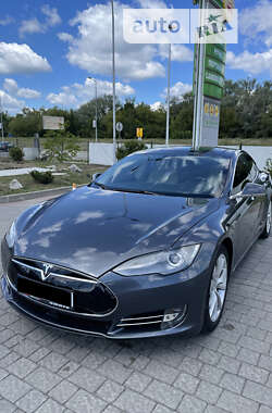 Tesla Model S  2014