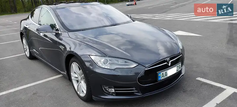 Tesla Model S