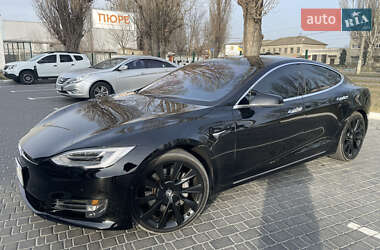 Tesla Model S  2019