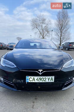 Tesla Model S  2018