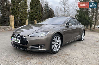 Tesla Model S  2015