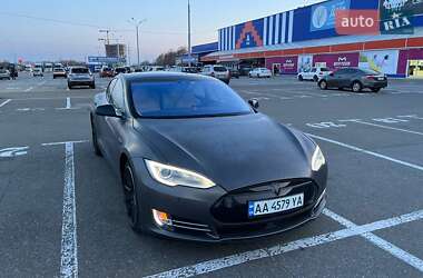 Tesla Model S  2015