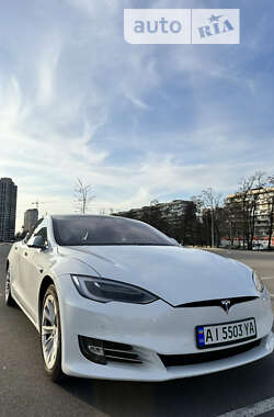 Лифтбек Tesla Model S 2017 в Киеве фото 2 Лифтбек Tesla Model S 2017 в Киеве