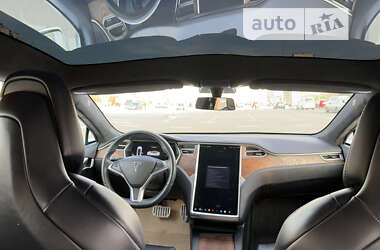 Лифтбек Tesla Model S 2017 в Киеве фото 9 Лифтбек Tesla Model S 2017 в Киеве