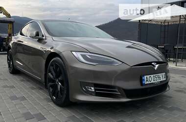 Tesla Model S  2016