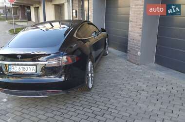 Лифтбек Tesla Model S 2013 в Львове