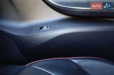 Лифтбек Tesla Model S 2013 в Львове