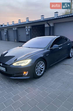 Tesla Model S  2016