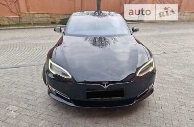 Tesla Model S  2017