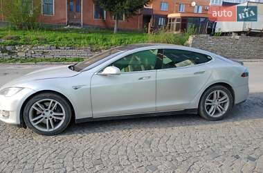 Ліфтбек Tesla Model S 2013 в Кам'янець-Подільському