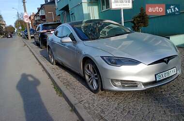 Ліфтбек Tesla Model S 2013 в Кам'янець-Подільському