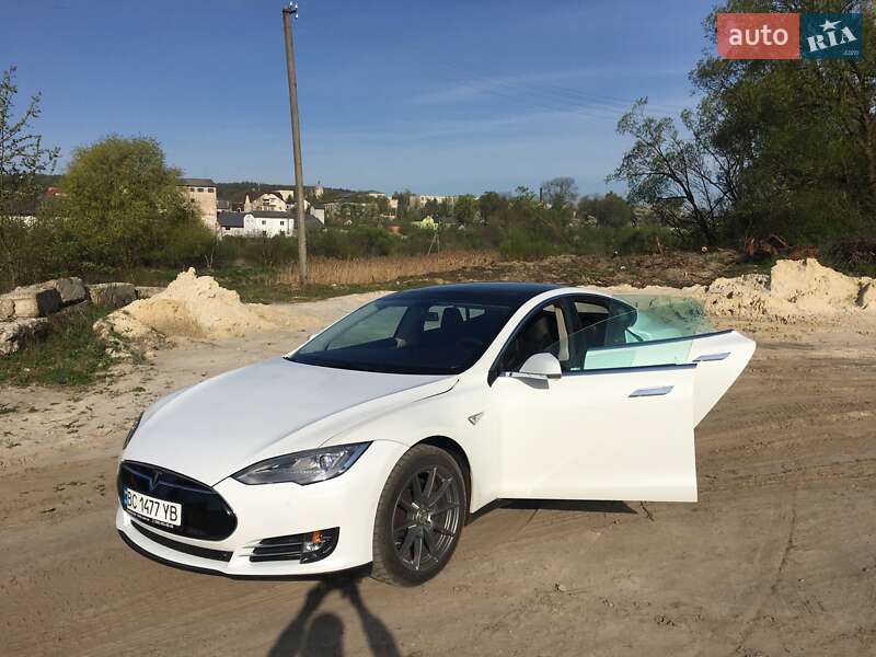 Tesla Model S 2014 Tesla Model S 2014