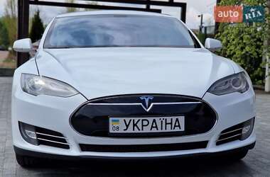Tesla Model S 2013