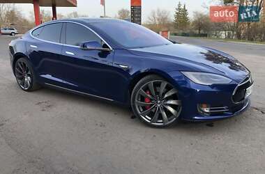 Tesla Model S  2016