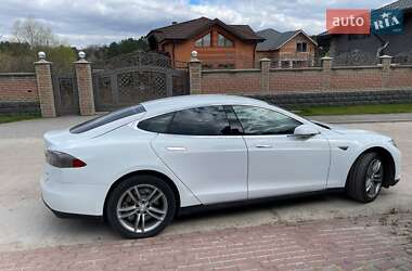 Tesla Model S 2014
