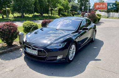 Tesla Model S  2013