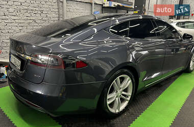 Tesla Model S  2015
