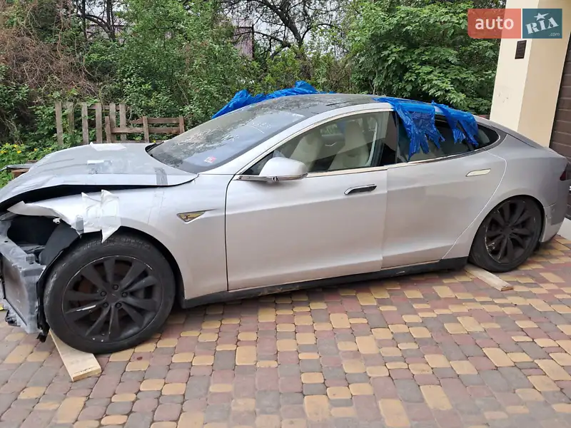 Tesla Model S