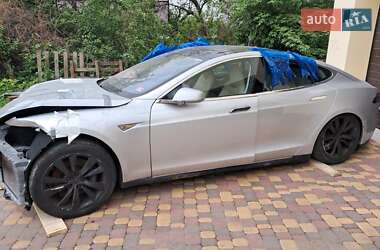 Tesla Model S  2014