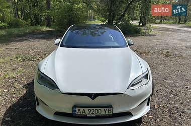Tesla Model S  2021