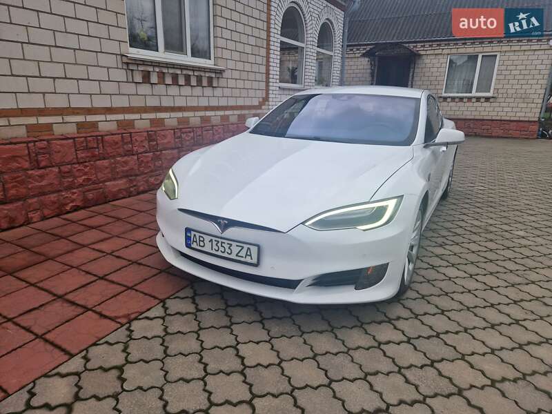 Tesla Model S 2016 року в Вінниці