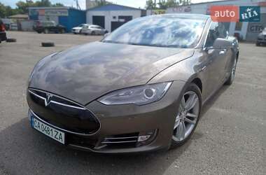 Tesla Model S  2016