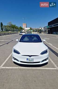 Tesla Model S  2019