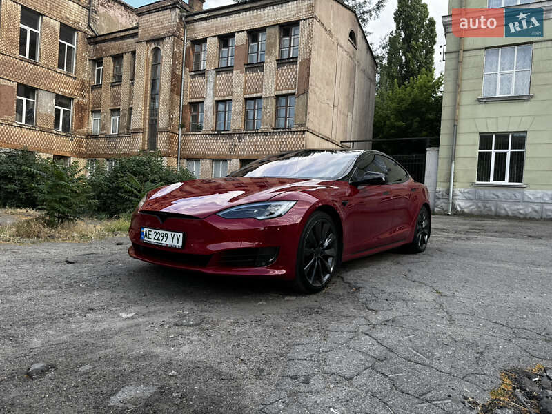 Лифтбек Tesla Model S 2019 в Днепре
