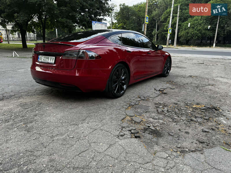 Лифтбек Tesla Model S 2019 в Днепре