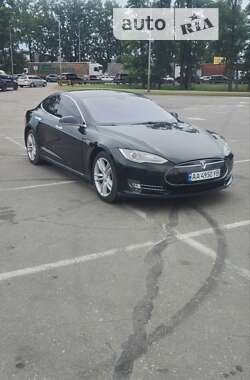 Tesla Model S 2013