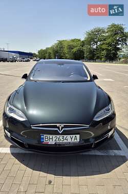 Tesla Model S 2013