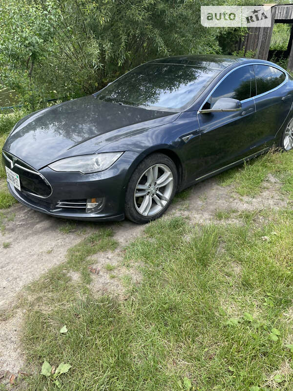 Tesla Model S 2015 Tesla Model S 2015