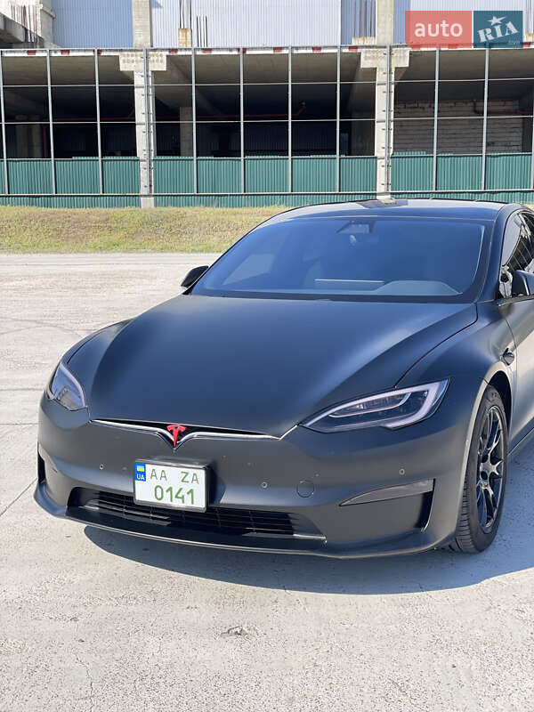 Лифтбек Tesla Model S 2021 в Киеве